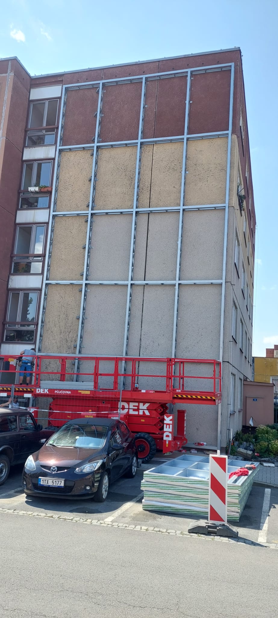 Construction under a green wall in bruntál: a modern solution for a healthier urban environment
