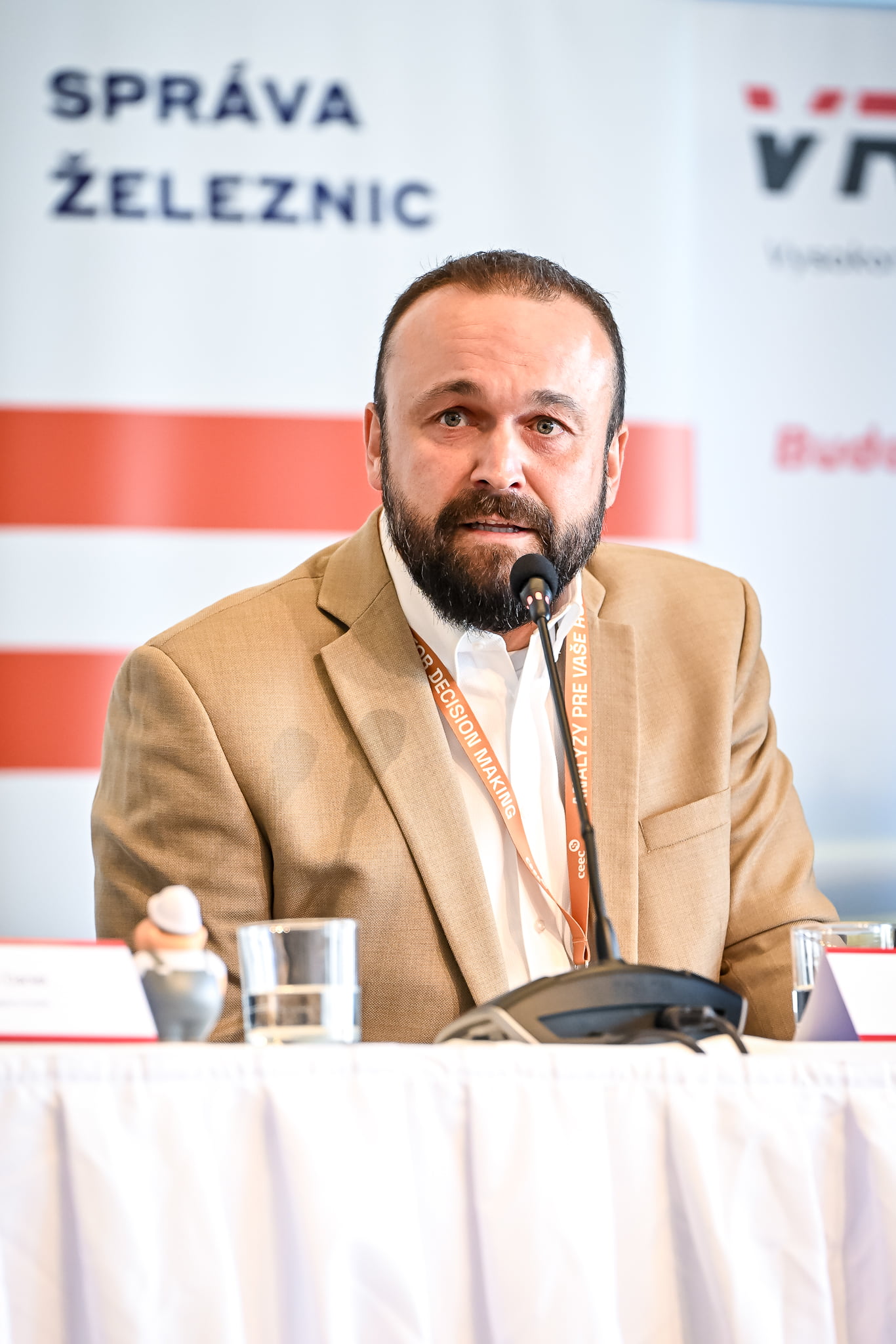 Auklan as a gold partner of the opening conference for arch 2024 2 Jaroslav jíra, ceo společnosti auklan
