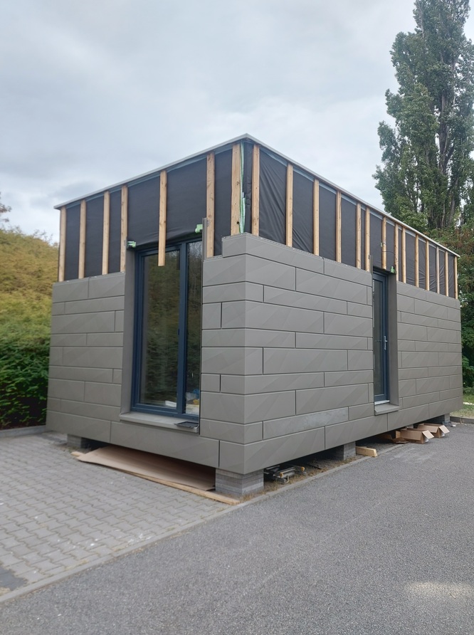Dokončení fasády tiny housu s prefa aluminiumprodukte: ideální řešení pro moderní bydlení